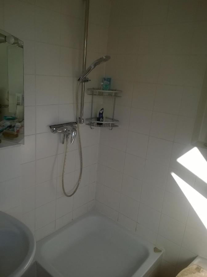 Haus 'Am Emberg' Apartment Кьолн Екстериор снимка