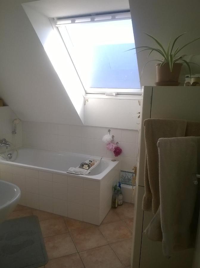 Haus 'Am Emberg' Apartment Кьолн Екстериор снимка